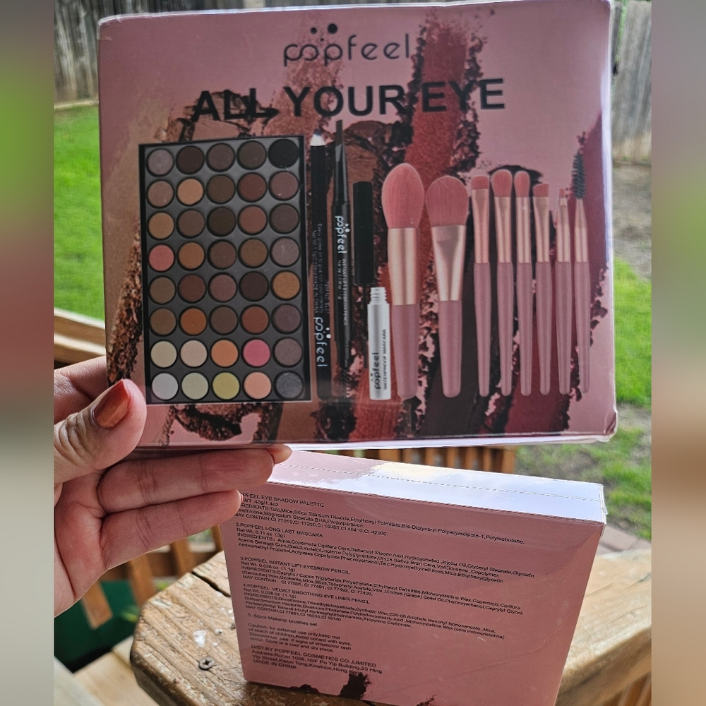Professional Makeup Palette All Your Eye Set - Brown and Pink New Sealed In Box - Picture 12 of 13